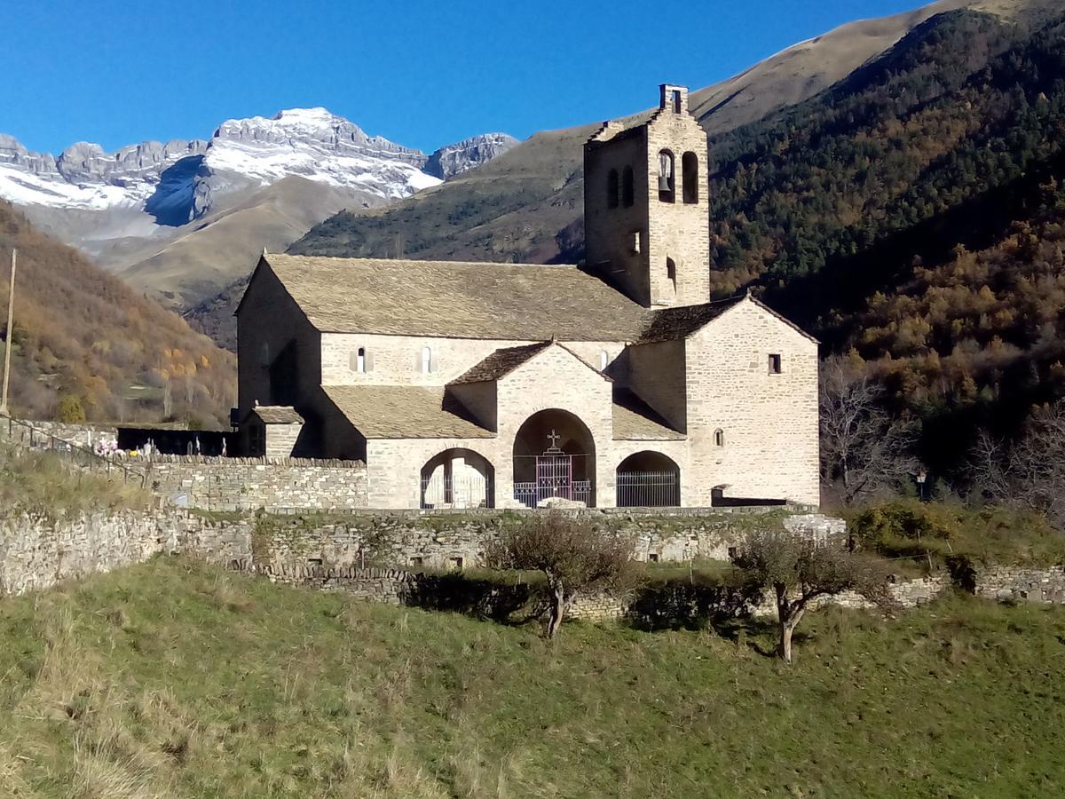Albergue El Ultimo Bucardo Linas de Broto Luaran gambar