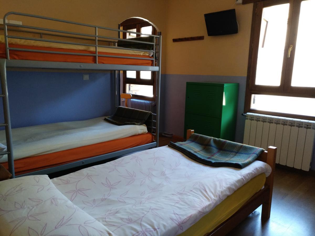Albergue El Ultimo Bucardo Linas de Broto Luaran gambar