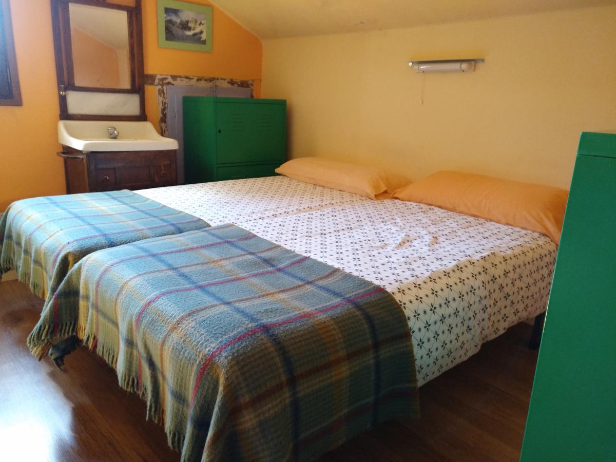 Albergue El Ultimo Bucardo Linas de Broto Luaran gambar